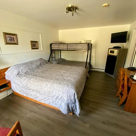 Motel Bonsoir Joliette Eksteriør bilde