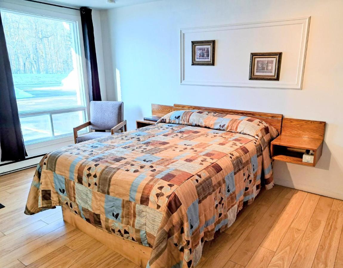 Motel Bonsoir Joliette Eksteriør bilde