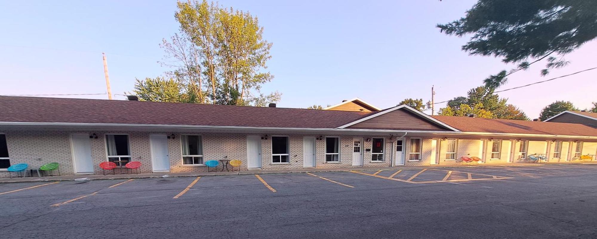 Motel Bonsoir Joliette Eksteriør bilde