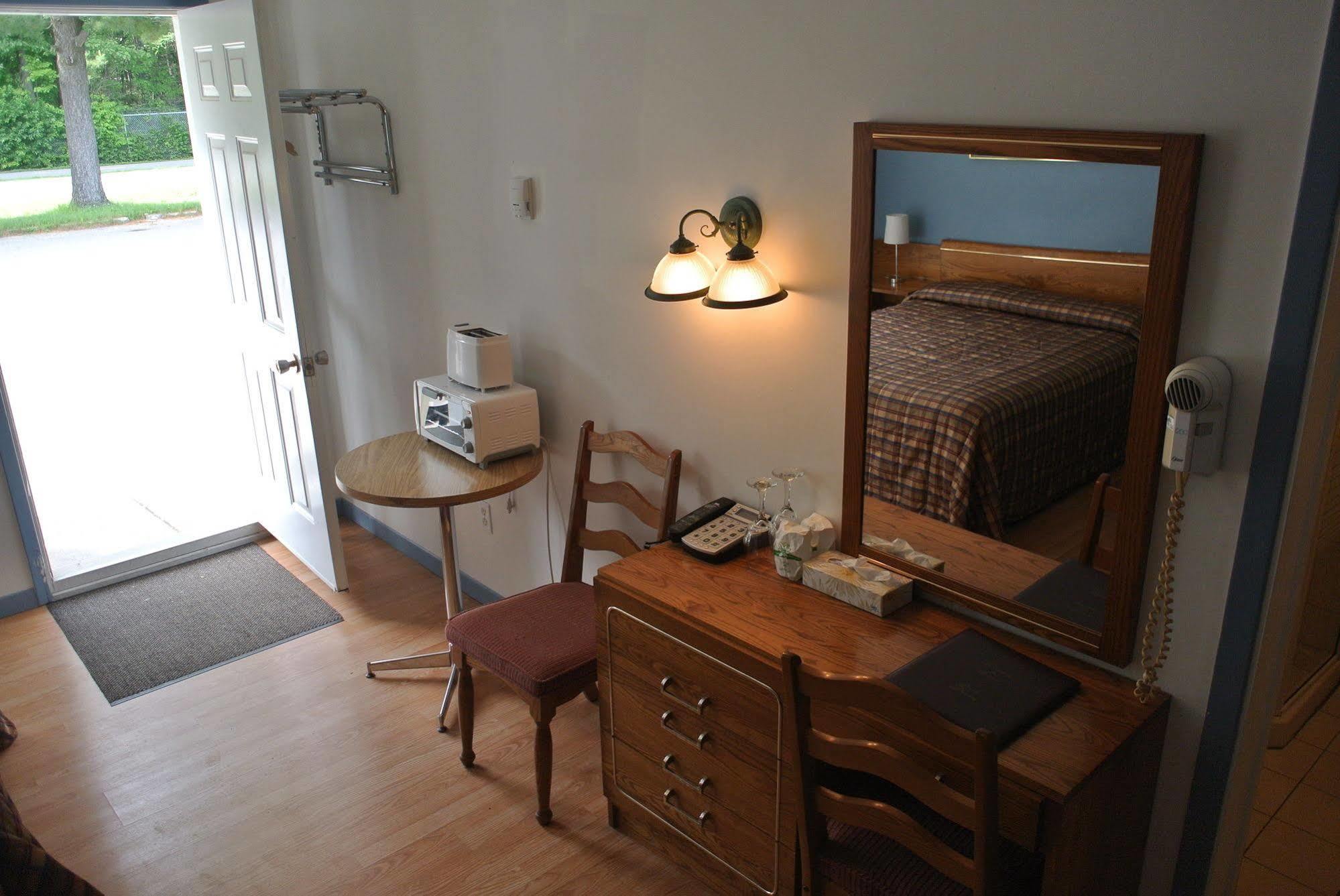 Motel Bonsoir Joliette Eksteriør bilde